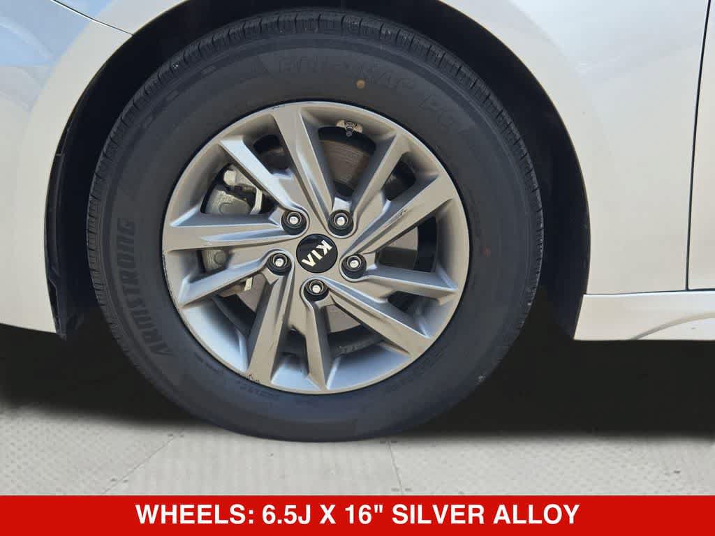 Used 2019 Kia Optima LX FWD image 12