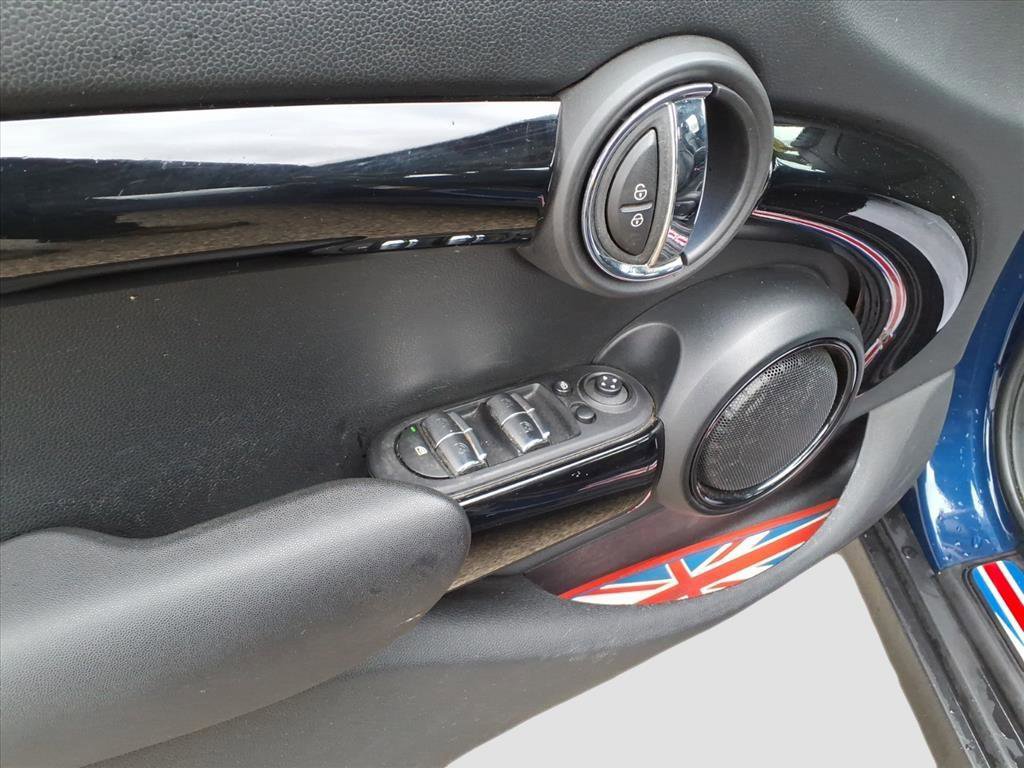 Used 2016 MINI Cooper S image 13