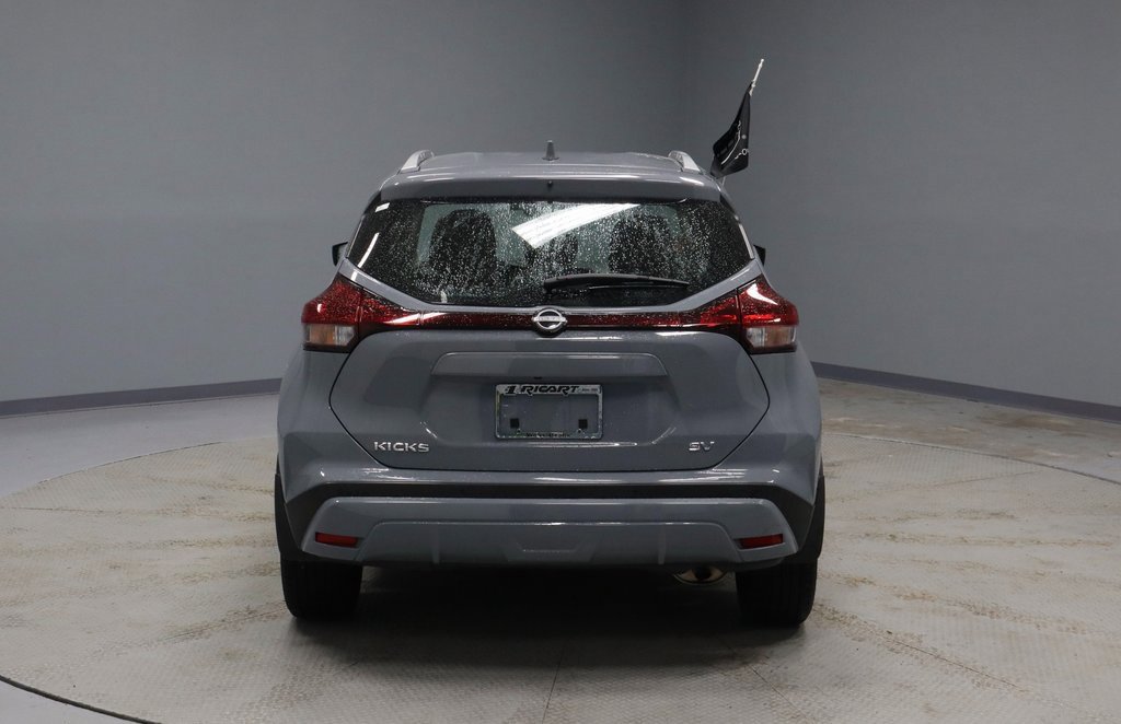 Used 2023 Nissan Kicks SV image 11