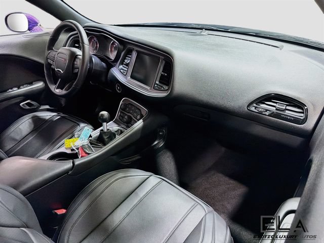 Used 2016 Dodge Challenger R/T RWD image 31