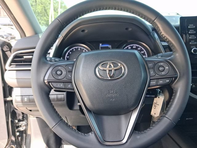 Used 2024 Toyota Camry SE FWD image 15