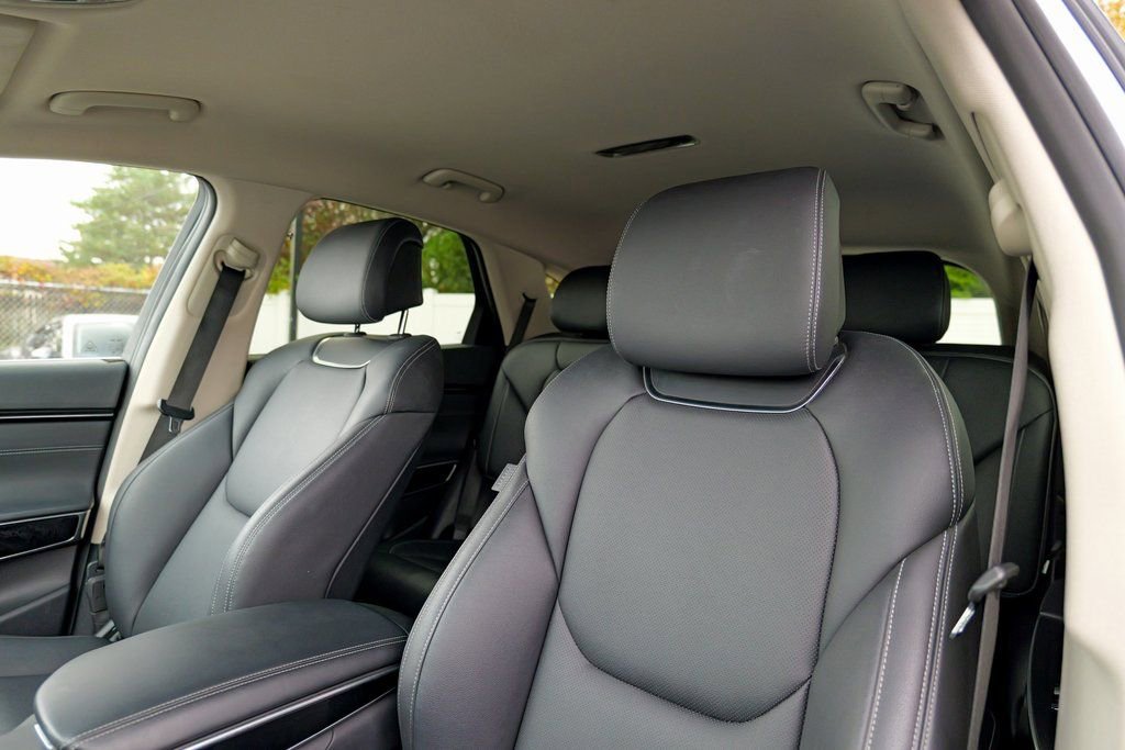 Used 2025 Genesis GV70 2.5T image 27