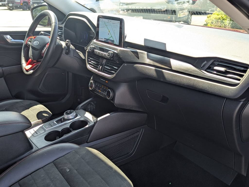 Used 2022 Ford Escape SEL w/ SEL Stealth AWD Package image 28