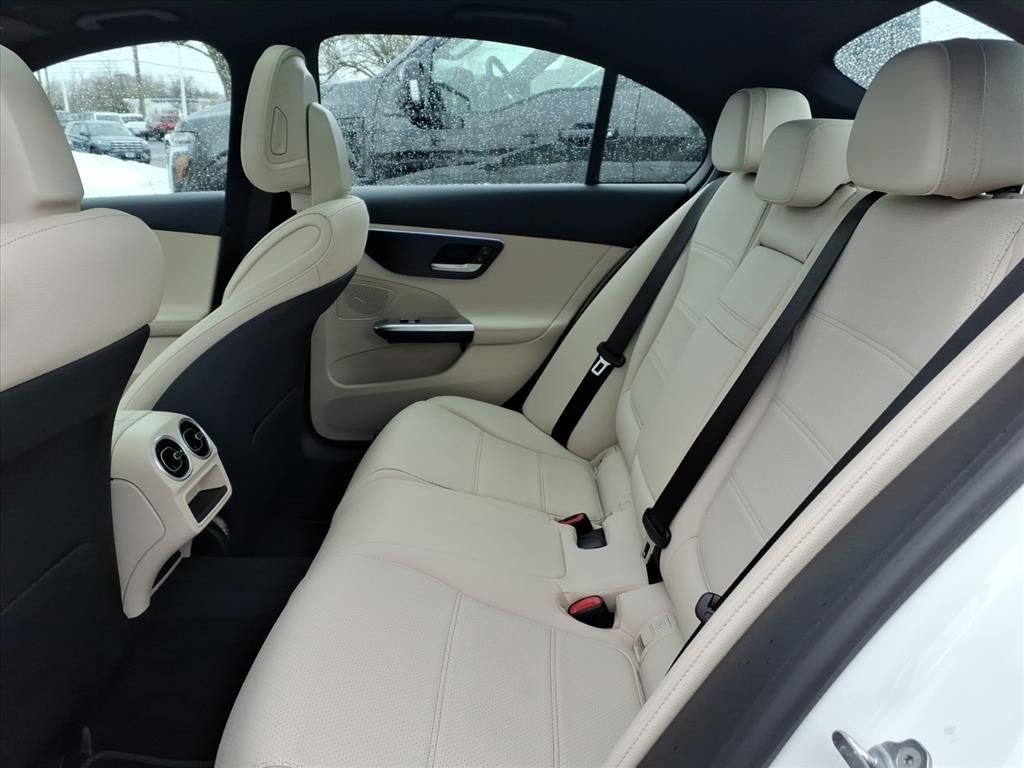 Used 2022 Mercedes-Benz C 300 4MATIC Sedan image 14