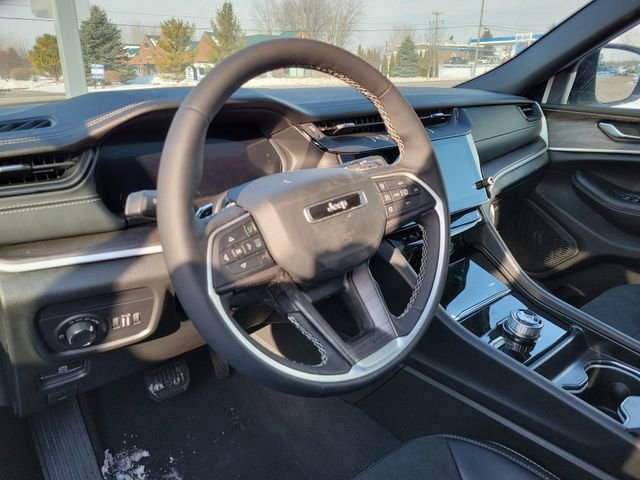 New 2026 Jeep Grand Cherokee Laredo image 12