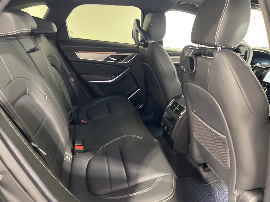 New 2025 Jaguar F-PACE R-Dynamic S image 28