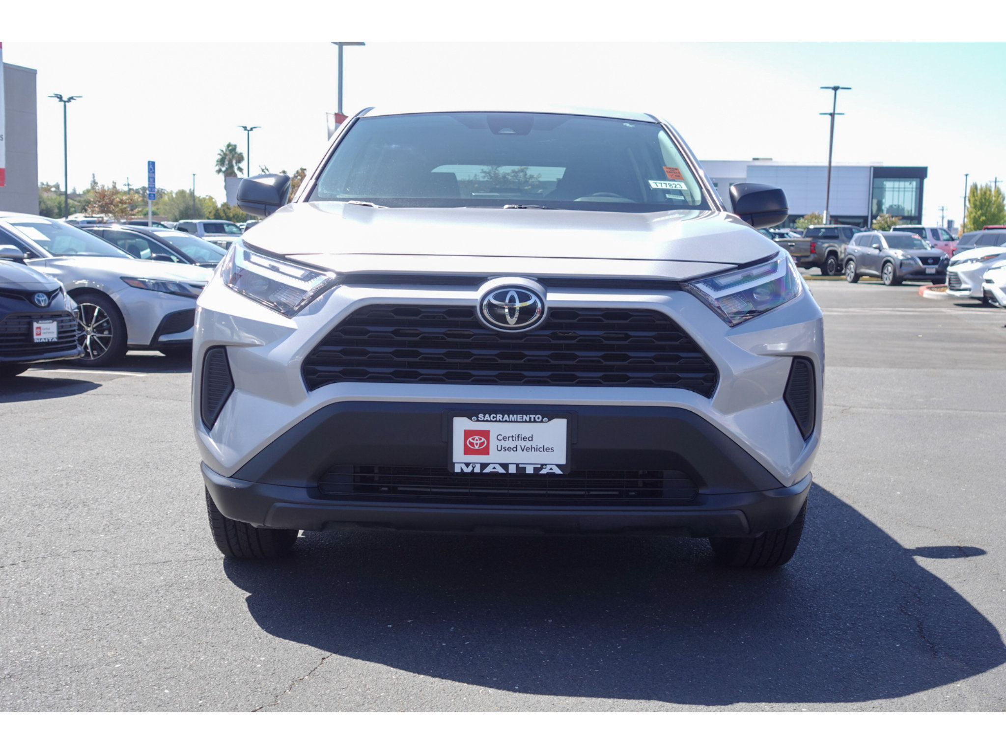 Certified 2025 Toyota RAV4 LE AWD/4WD image 8