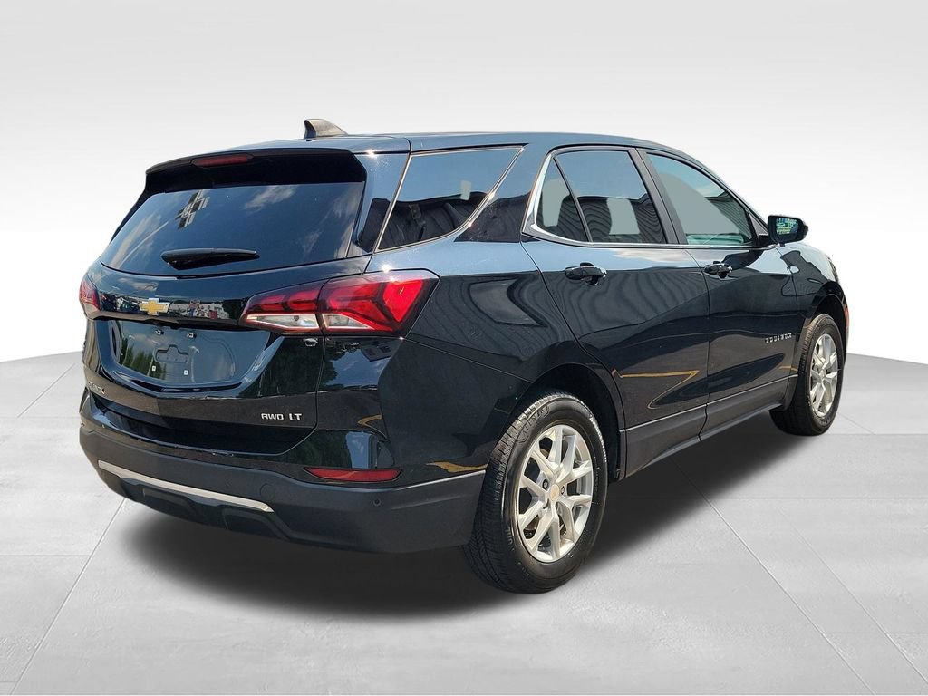 Used 2024 Chevrolet Equinox LT AWD/4WD image 4