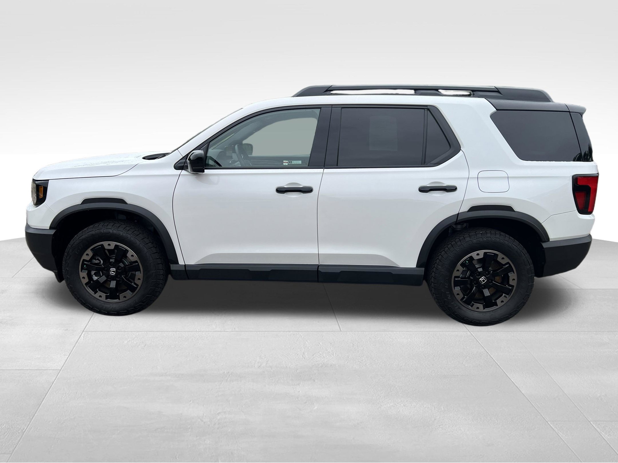 Used 2026 Honda Passport TrailSport Elite image 9