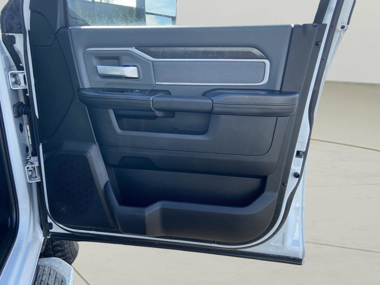 Used 2022 RAM 2500 Big Horn image 24