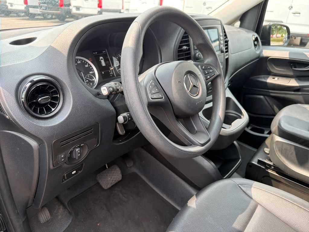 Used 2023 Mercedes-Benz Metris Passenger image 16