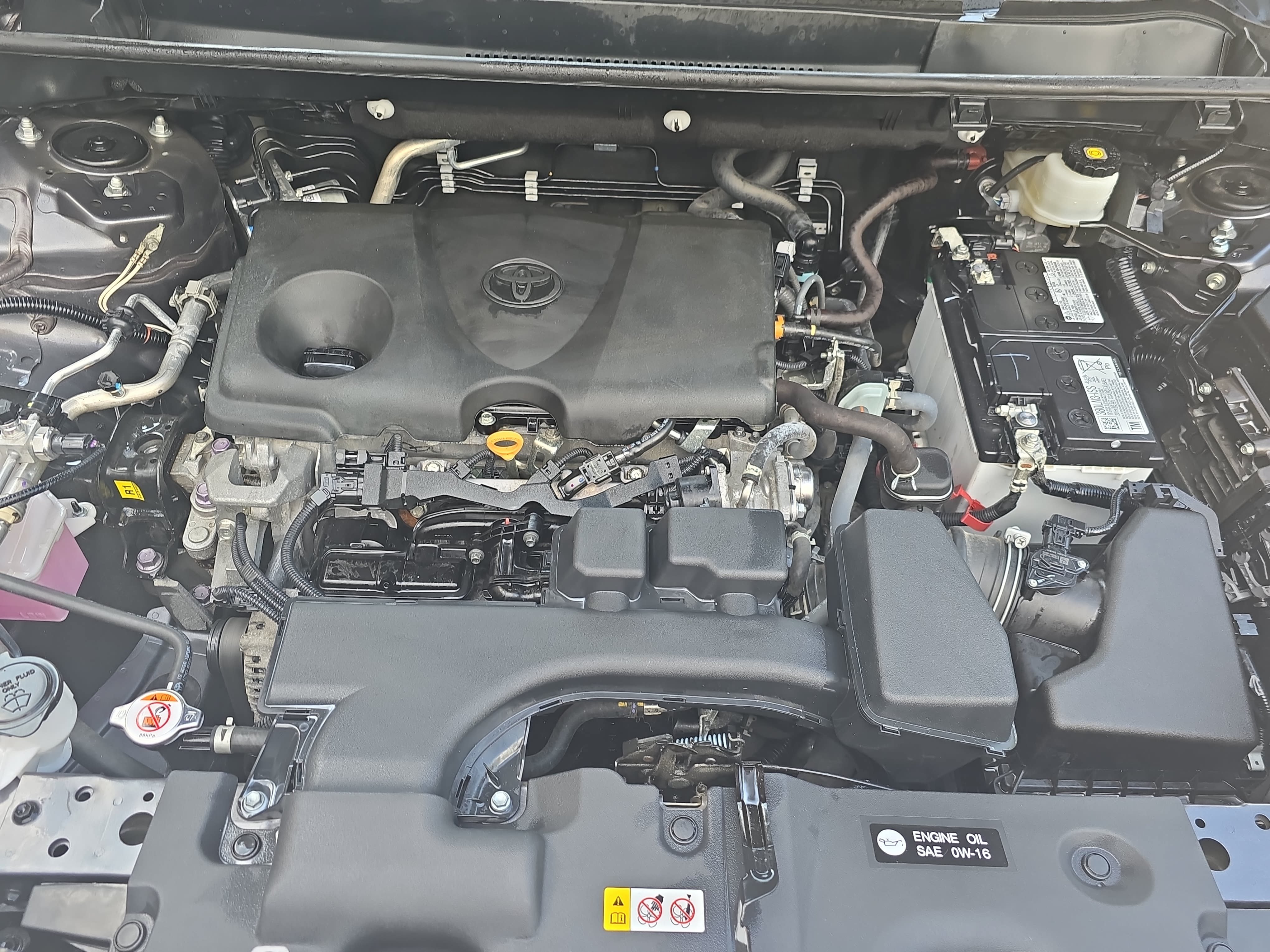 Used 2024 Toyota RAV4 XLE AWD/4WD image 27