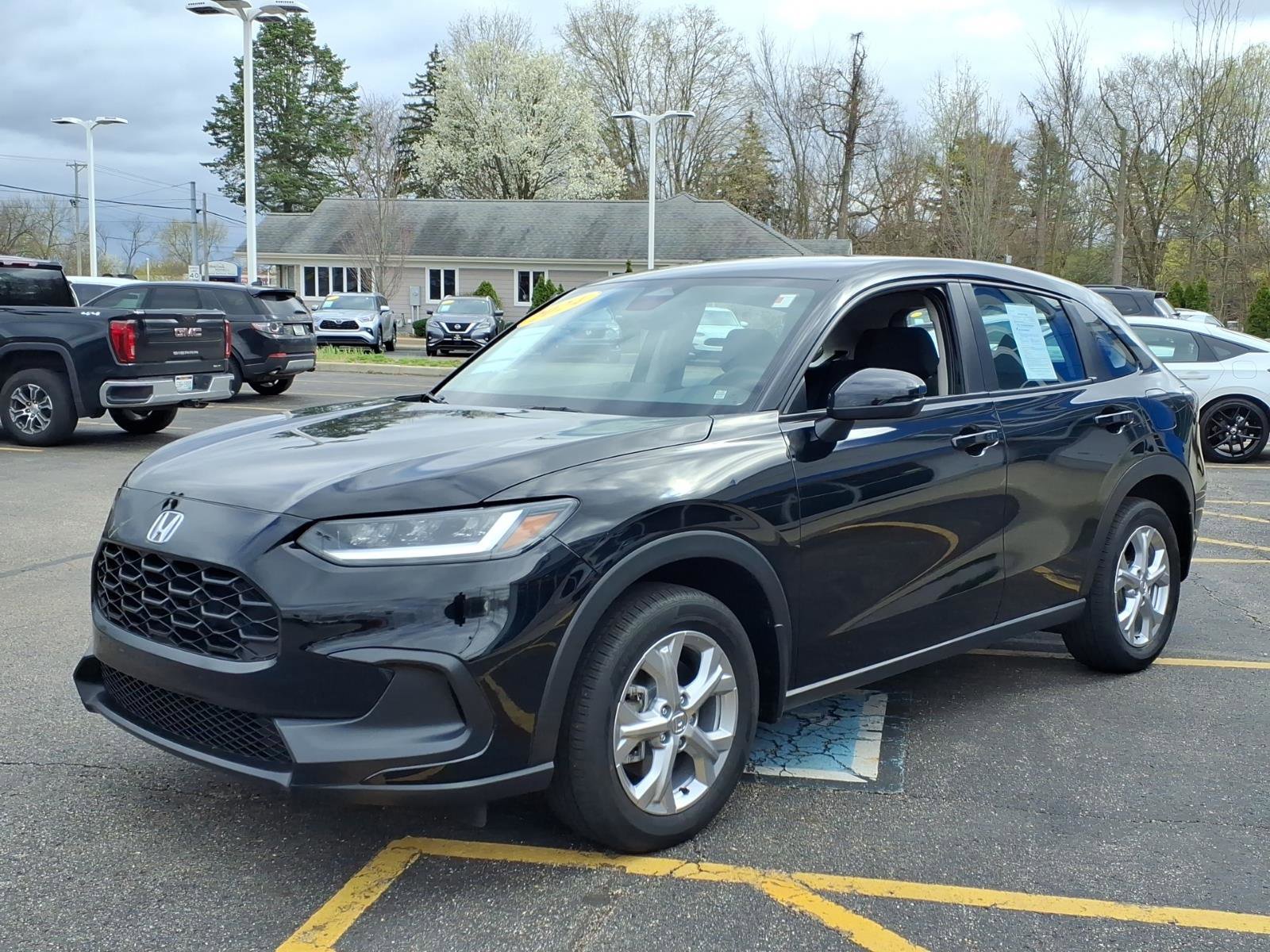 Used 2024 Honda HR-V LX image 3