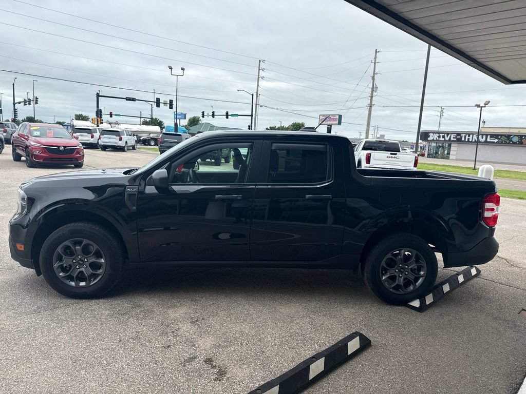 Used 2025 Ford Maverick XLT FWD image 3