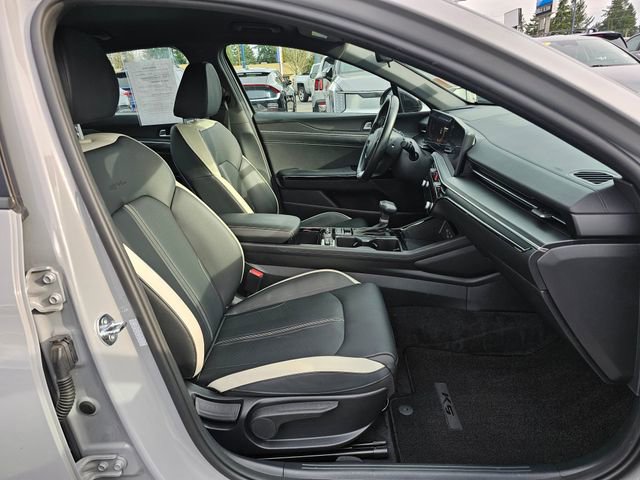 Certified 2025 Kia K5 GT-Line image 12