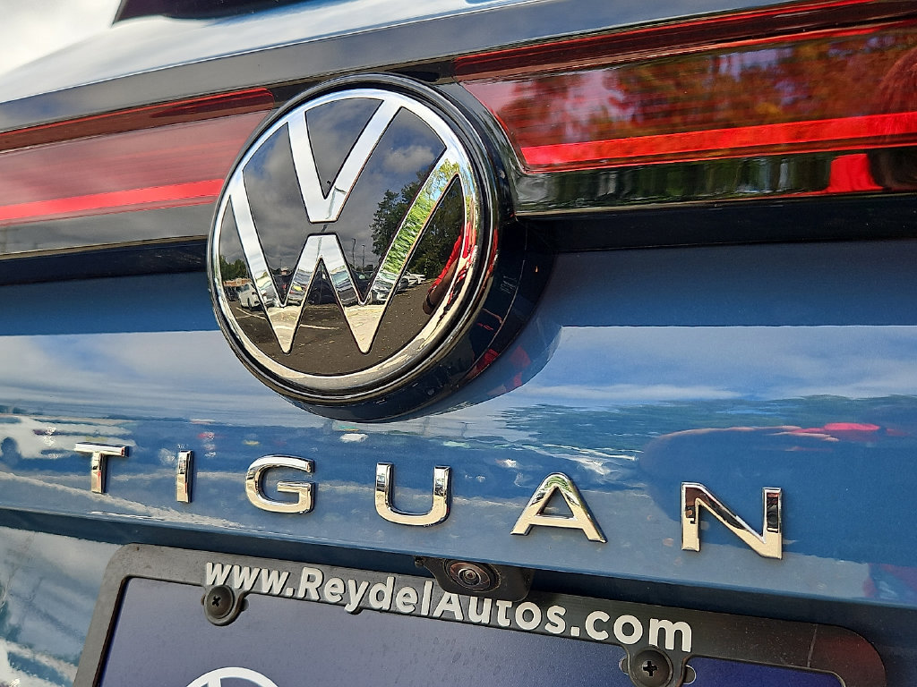 Certified 2025 Volkswagen Tiguan SE AWD/4WD image 31