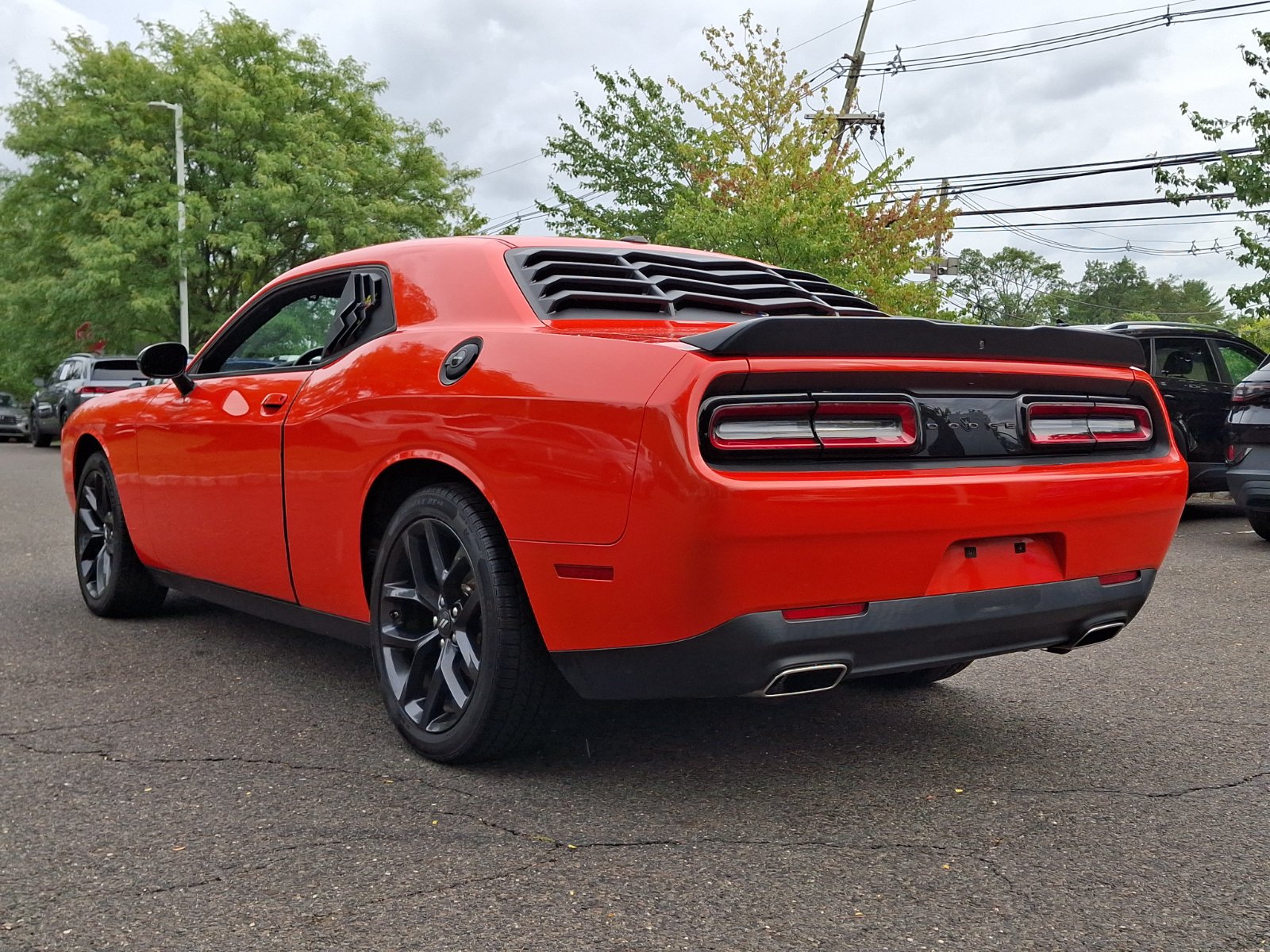 Used 2022 Dodge Challenger SXT w/ Blacktop Package RWD image 4