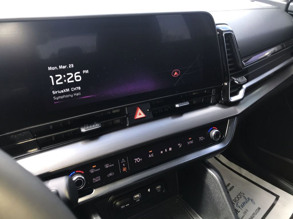 Certified 2024 Kia Sportage EX image 16