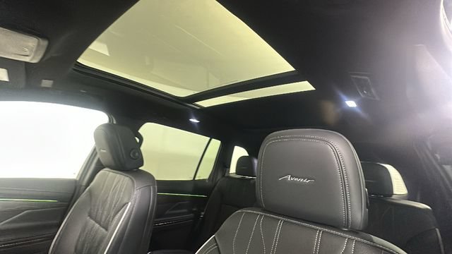 Used 2025 Buick Enclave Avenir w/ Trailering Package, 5000 lbs. FWD image 13