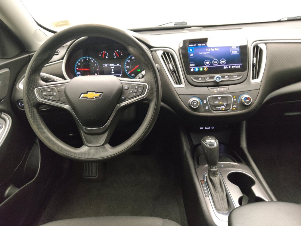 Used 2020 Chevrolet Malibu LS w/ LPO, Convenience Package 1 FWD image 22