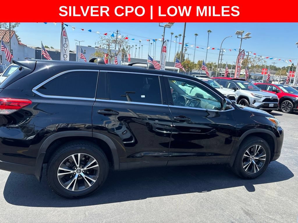 Used 2019 Toyota Highlander LE w/ Carpet Mat Package (TMS) FWD image 3
