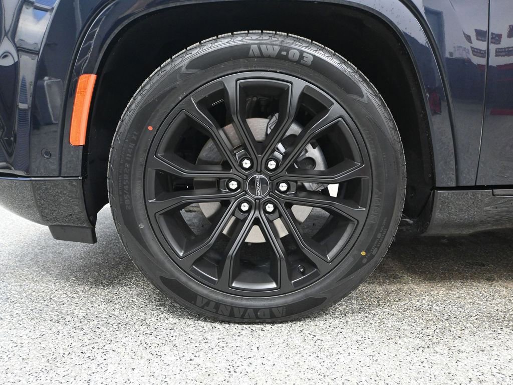 Used 2024 Jeep Grand Wagoneer L Series II w/ Quick Order Packagew 28T image 16