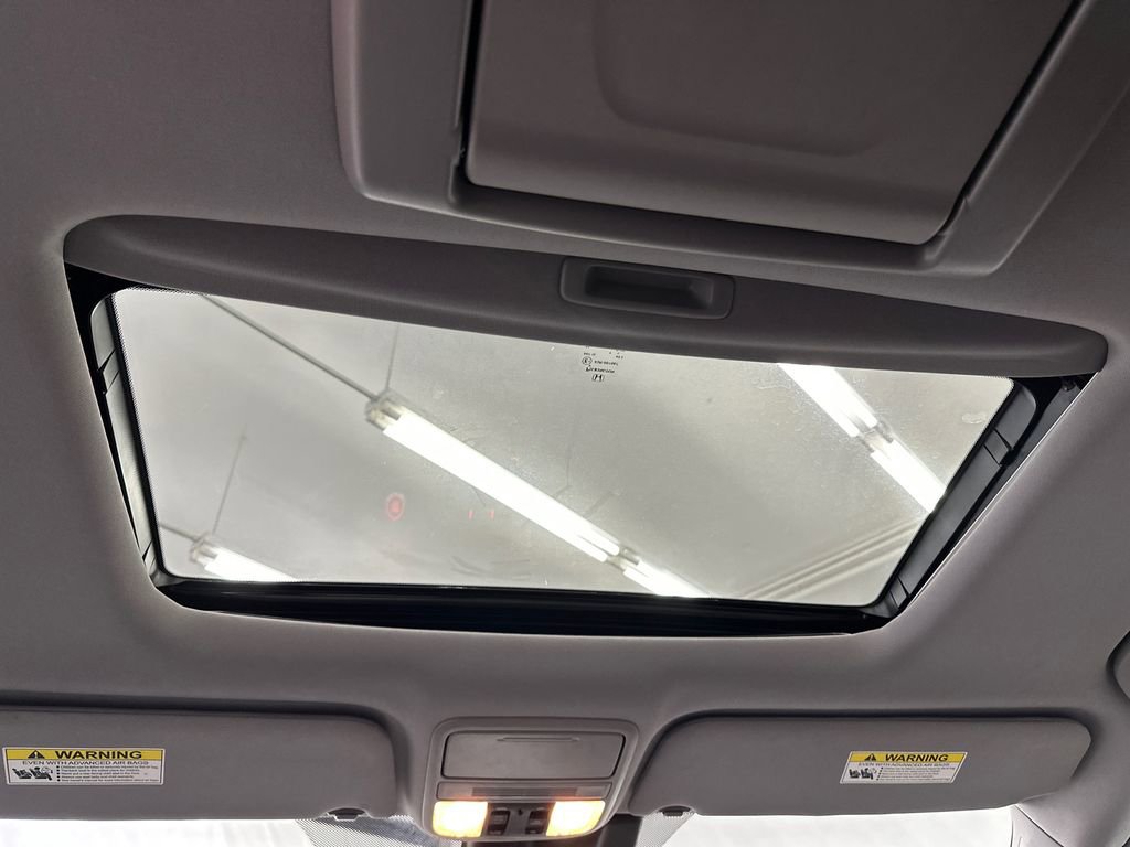 Used 2018 Honda Odyssey EX-L image 22
