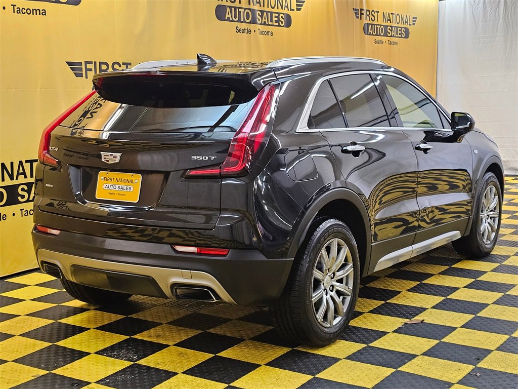 Used 2020 Cadillac XT4 Premium Luxury image 3