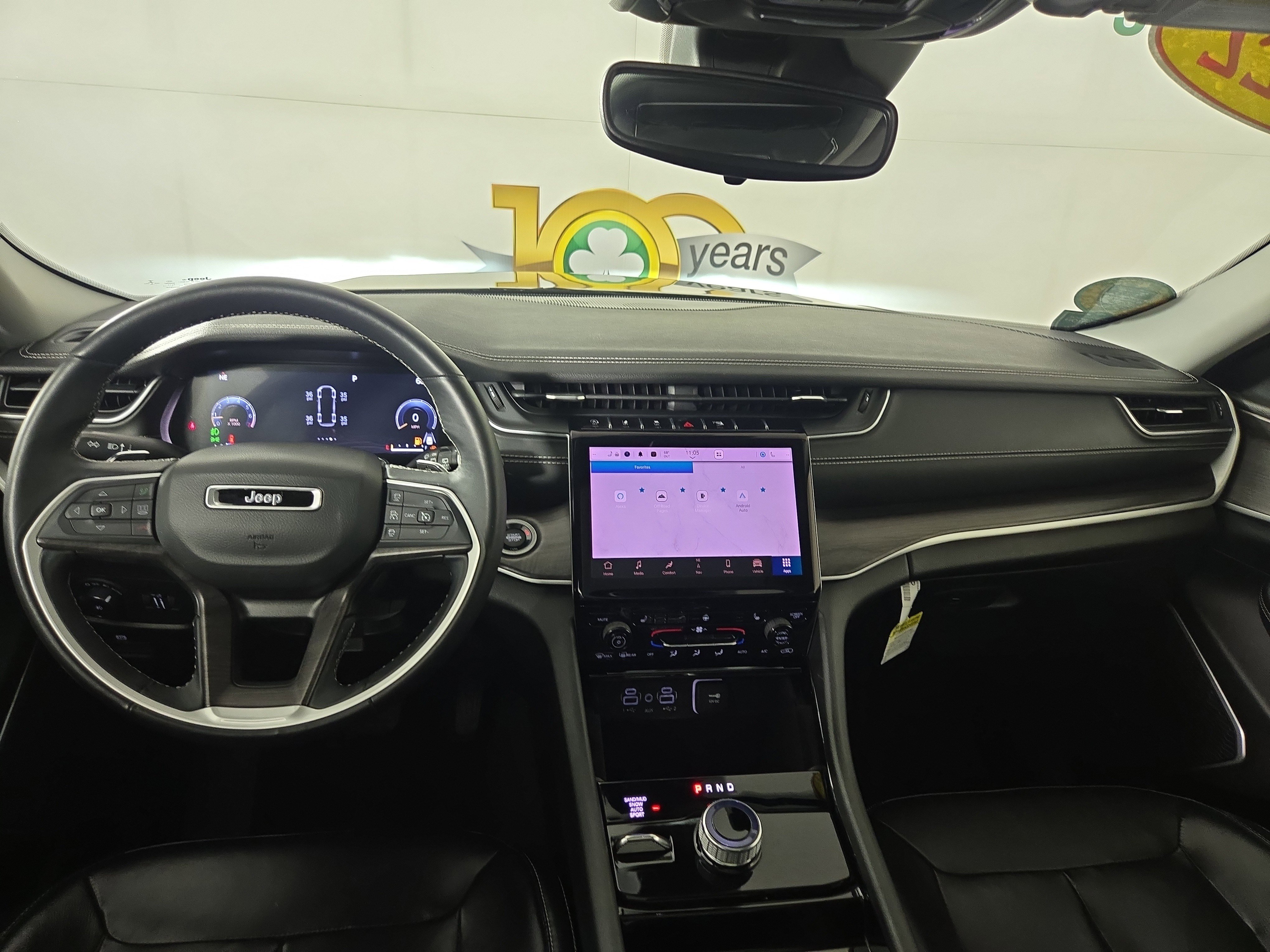 Used 2022 Jeep Grand Cherokee Limited AWD/4WD image 13