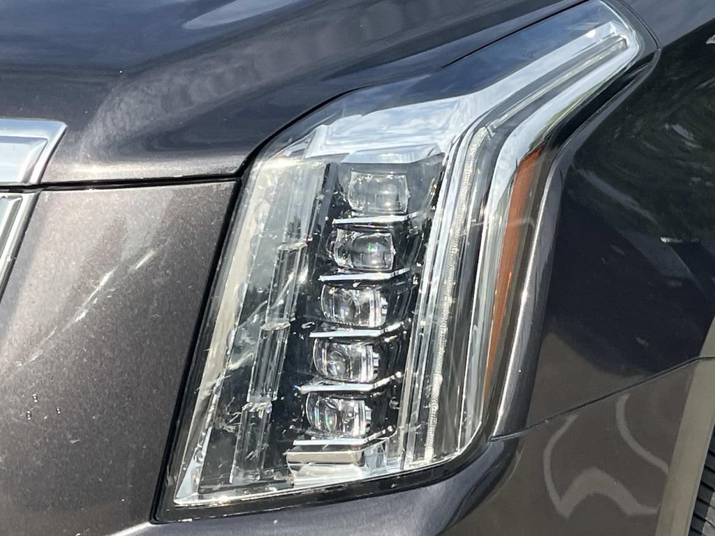 Used 2017 Cadillac Escalade Premium Luxury RWD image 7