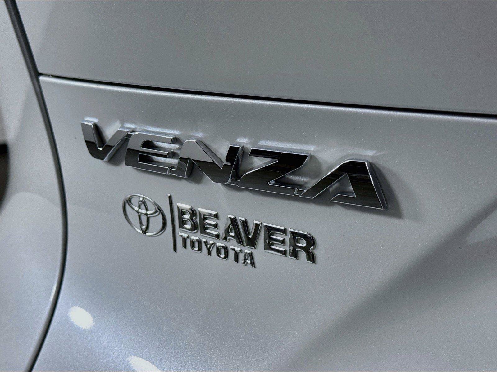 Certified 2023 Toyota Venza LE AWD/4WD image 14