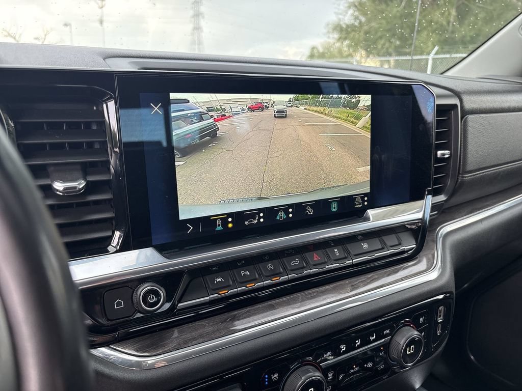 Certified 2023 Chevrolet Silverado 1500 LTZ w/ LTZ Premium Package AWD/4WD image 19