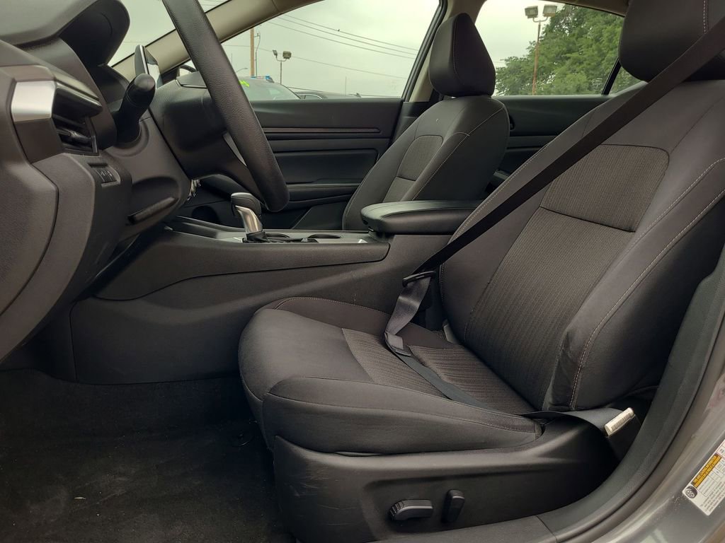 Used 2025 Nissan Altima 2.5 SV FWD image 20