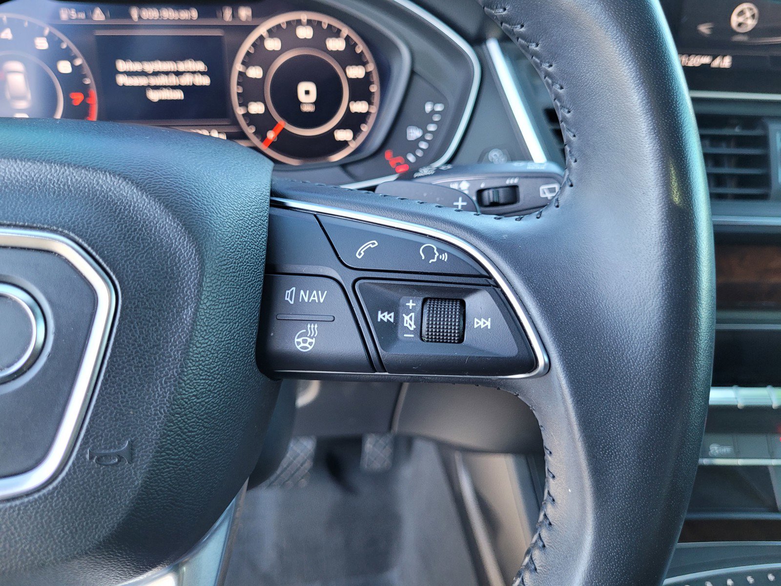 Used 2018 Audi Q5 2.0T Premium Plus w/ Premium Plus Package image 22