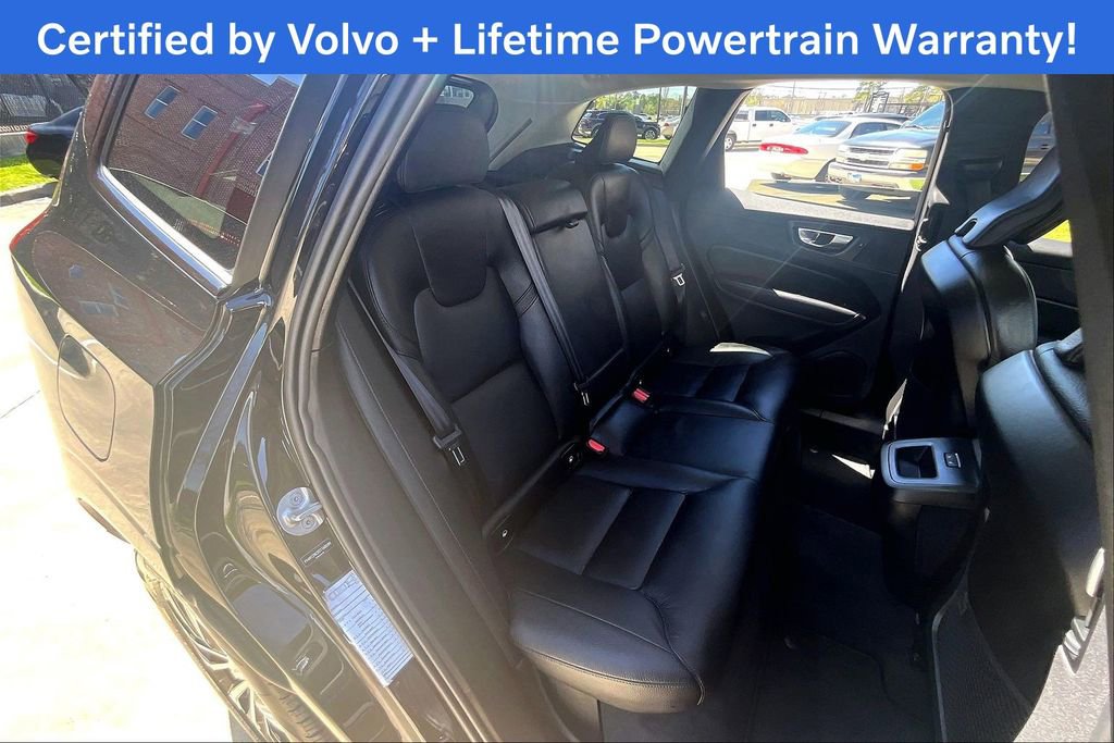 Used 2025 Volvo XC60 B5 Plus image 35