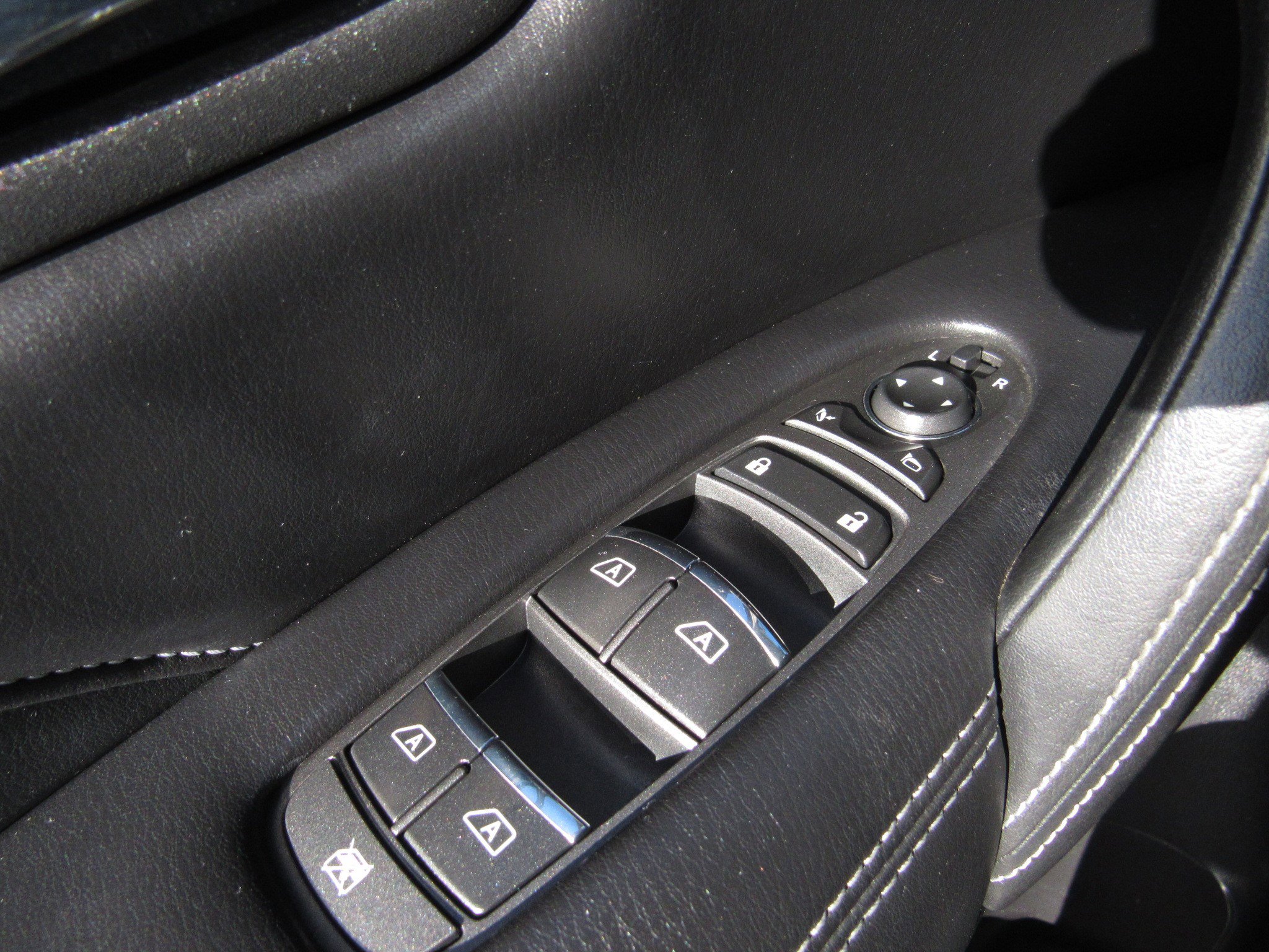 Used 2021 INFINITI QX80 Luxe image 24