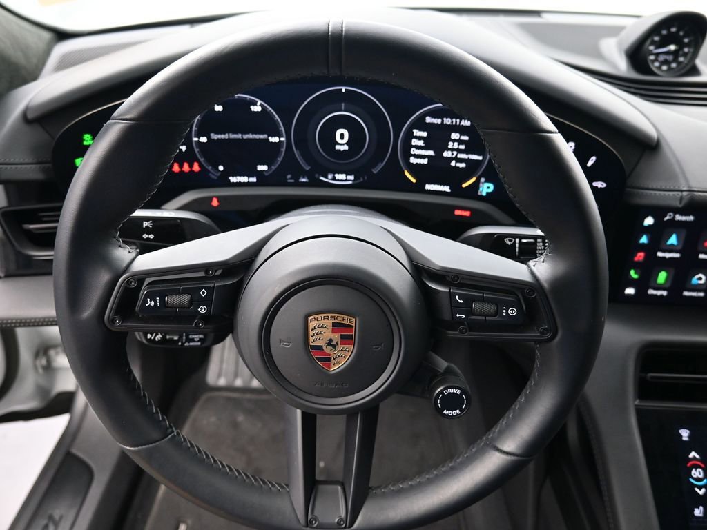 Certified 2022 Porsche Taycan GTS image 11