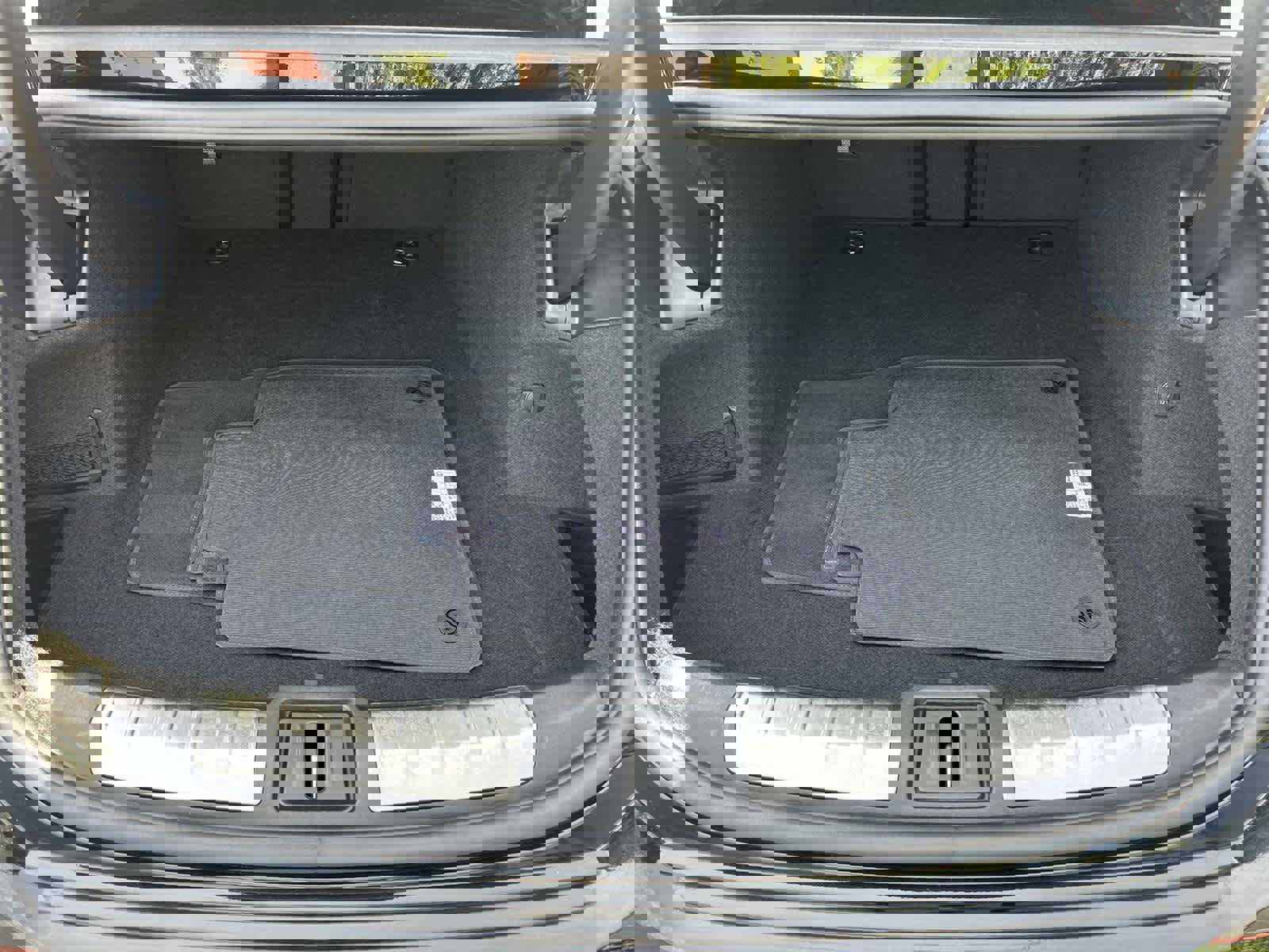 Used 2022 Audi e-tron GT Premium Plus image 20