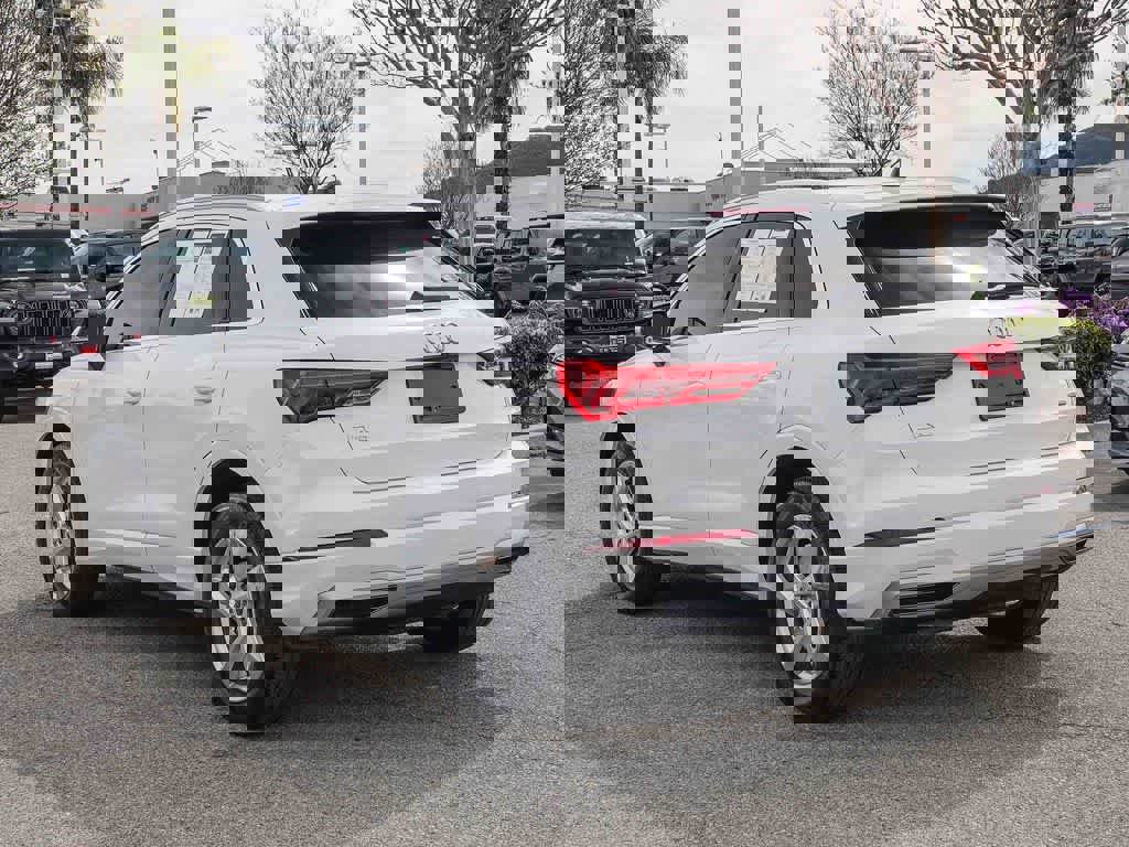 Used 2020 Audi Q3 2.0T Premium image 6