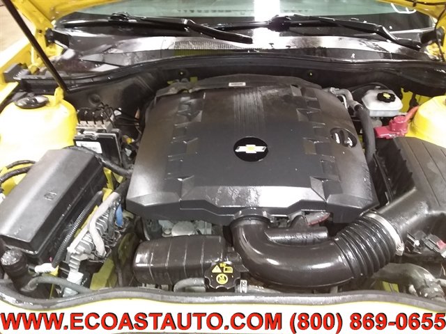Used 2013 Chevrolet Camaro LT RWD image 9