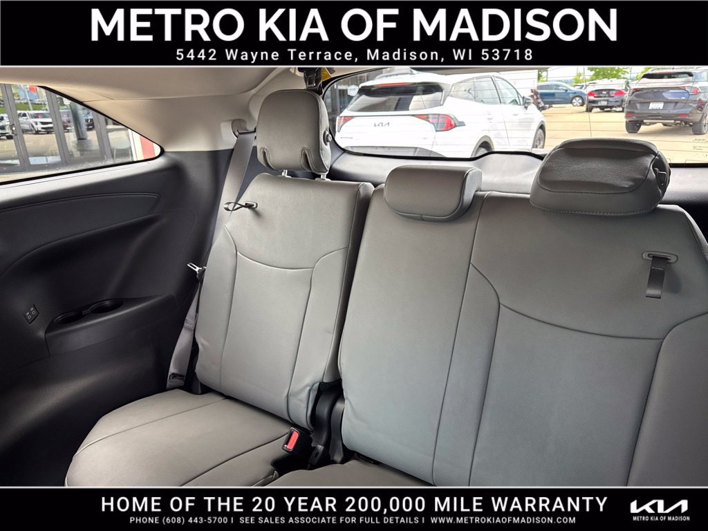 Used 2025 Toyota Sienna XLE AWD/4WD image 41