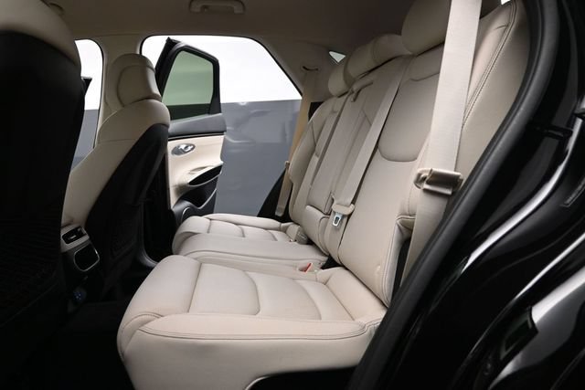 Used 2024 Genesis GV70 2.5T AWD/4WD image 16