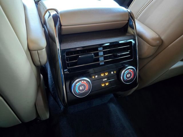 Used 2023 Land Rover Range Rover Sport SE image 11