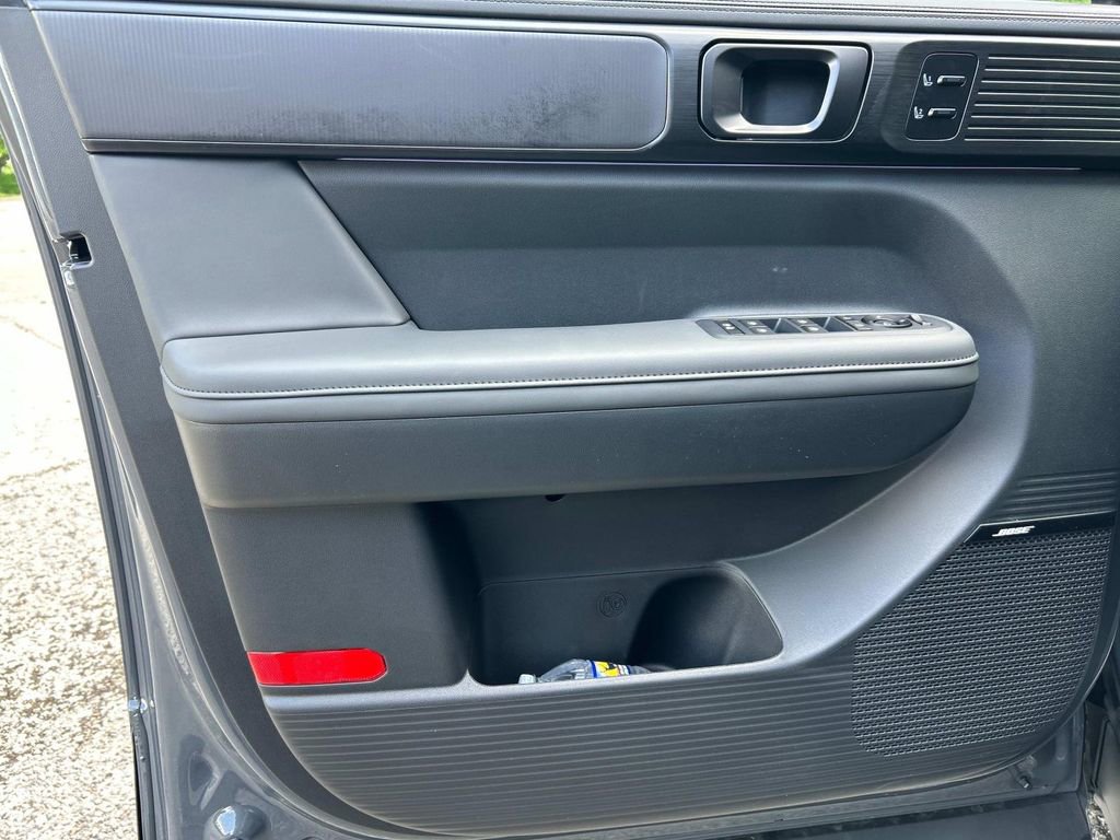 New 2025 Hyundai Santa Fe Calligraphy FWD image 18