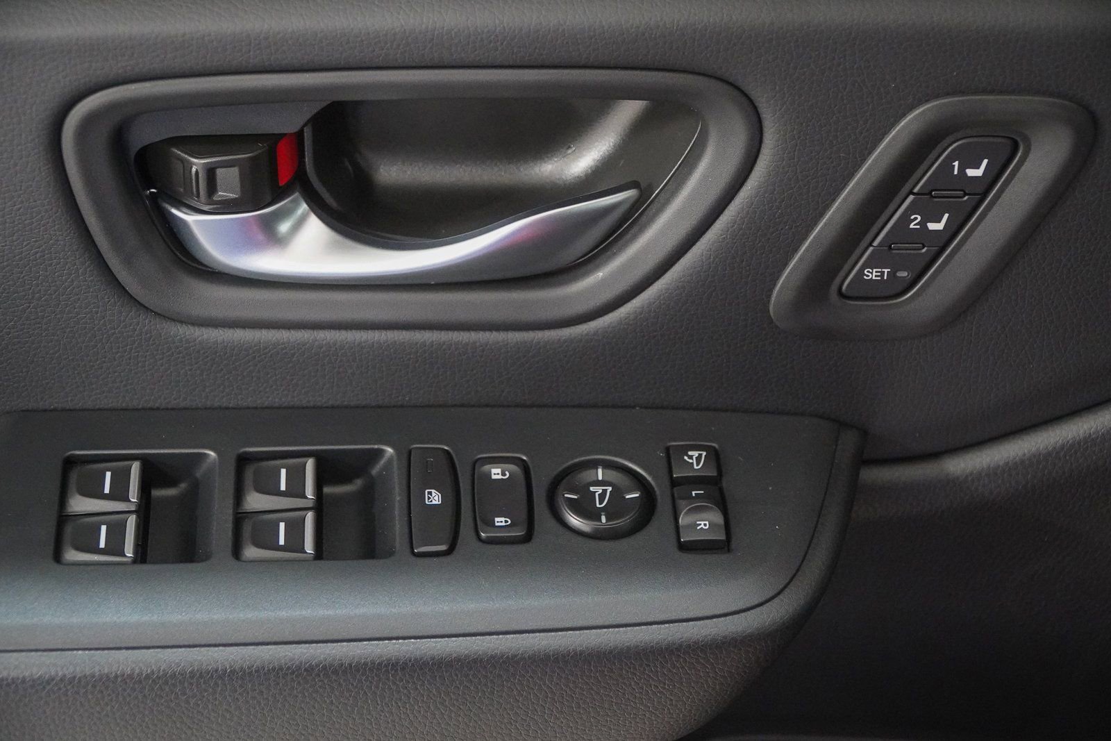 New 2025 Honda Pilot TrailSport image 19