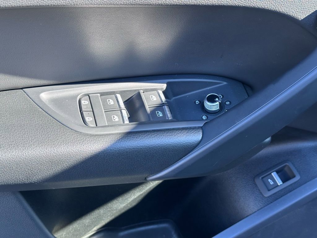 Used 2023 Audi Q5 2.0T Premium w/ Convenience Package image 21