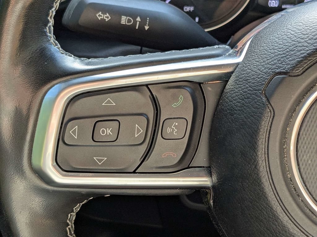 Used 2022 Jeep Wrangler Unlimited Sahara w/ Cold Weather Group AWD/4WD image 24