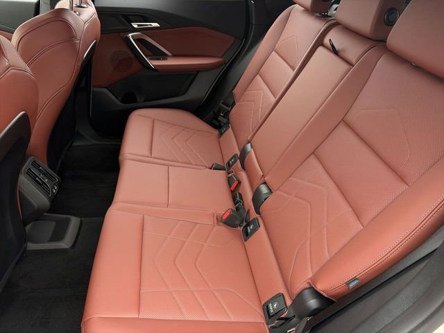 Used 2026 BMW X1 xDrive28i w/ Technology Package image 18
