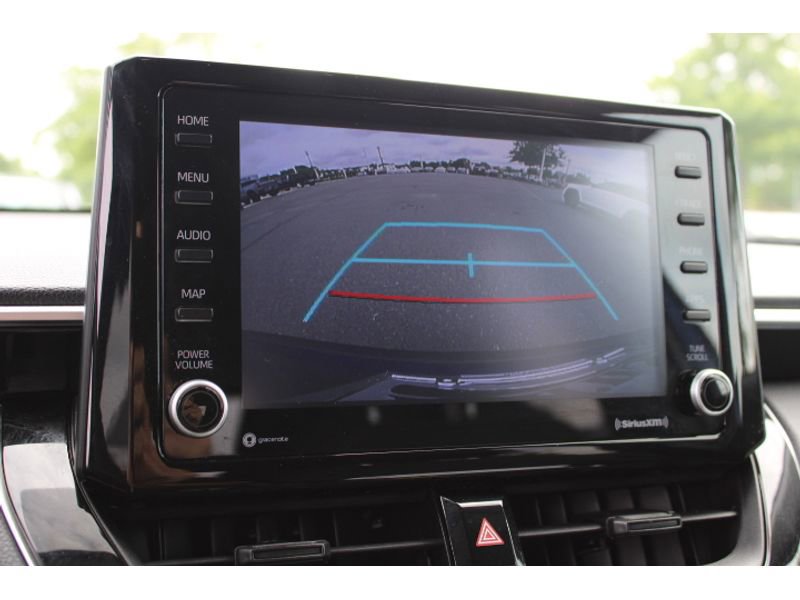 Used 2022 Toyota Corolla Cross LE image 17