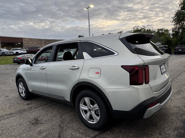 New 2026 Kia Sorento LX FWD image 17